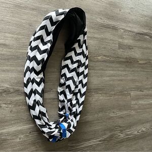 Lululemon Athletica Athletic Winter Scarf